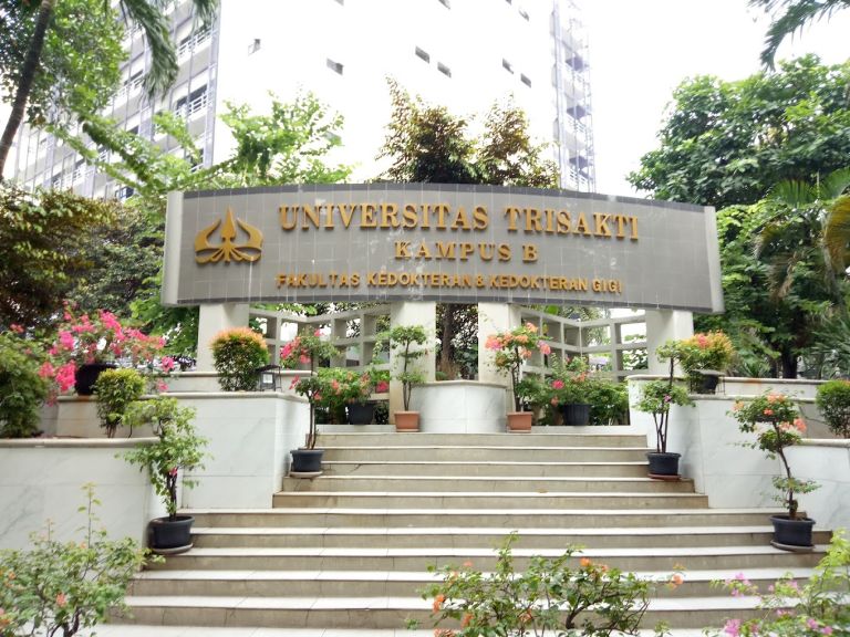 Maukuliah Universitas Trisakti